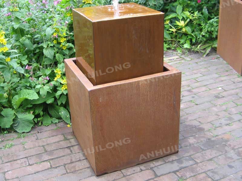 <h3>Water features - Aarons Outdoor</h3>

