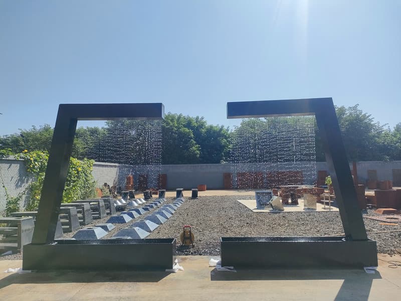 Corten Steel Water Features as Focal Points in Outdoor Entertainment Areas